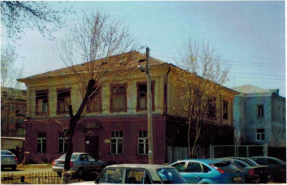 С 1964 по 1994 годы ДМШ - в доме купца Трифонова по ул. Пушкина, 27