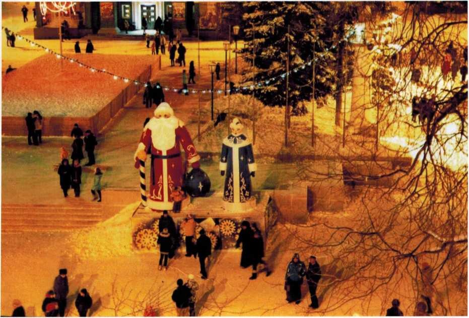 С 2011-2012 годов на зиму фонтаны закрывают, сказочные персонажи ставят искусственные