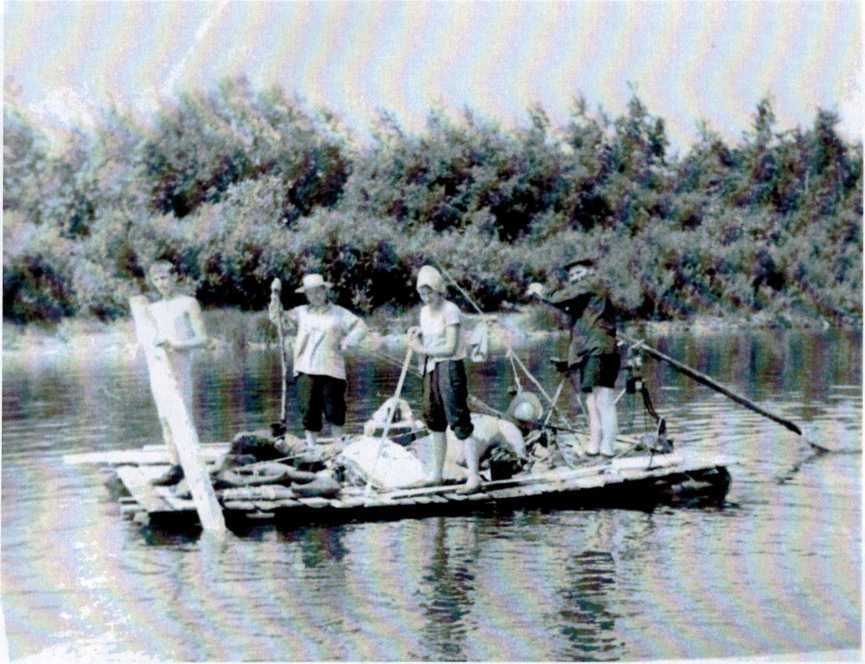 Сплав по реке Белой на плотах, фото 1965 года