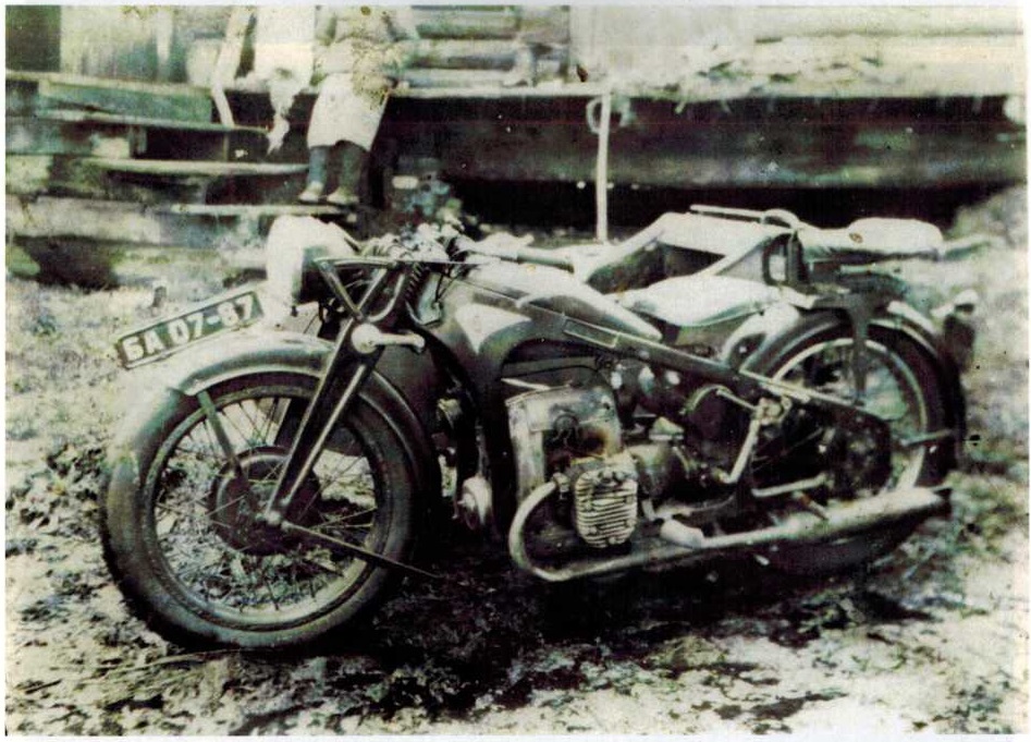 Трофейный мотоцикл из Германии БМВ 1946 год