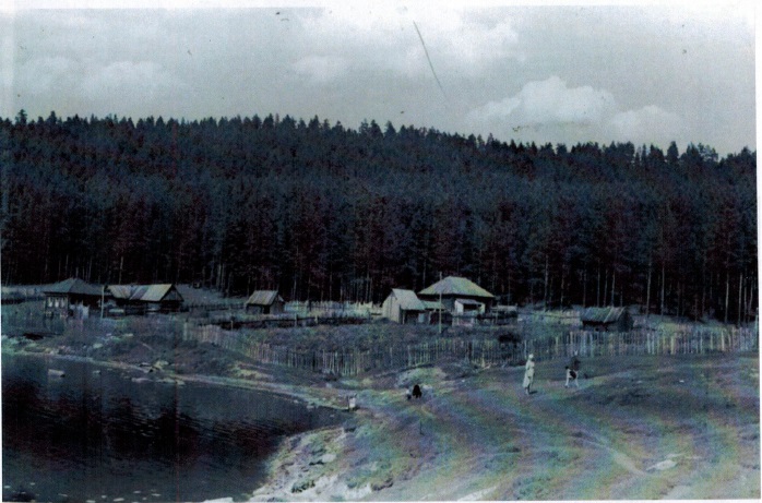 Когда-то около городского пляжа в середине 1960-х годов были жилые дома