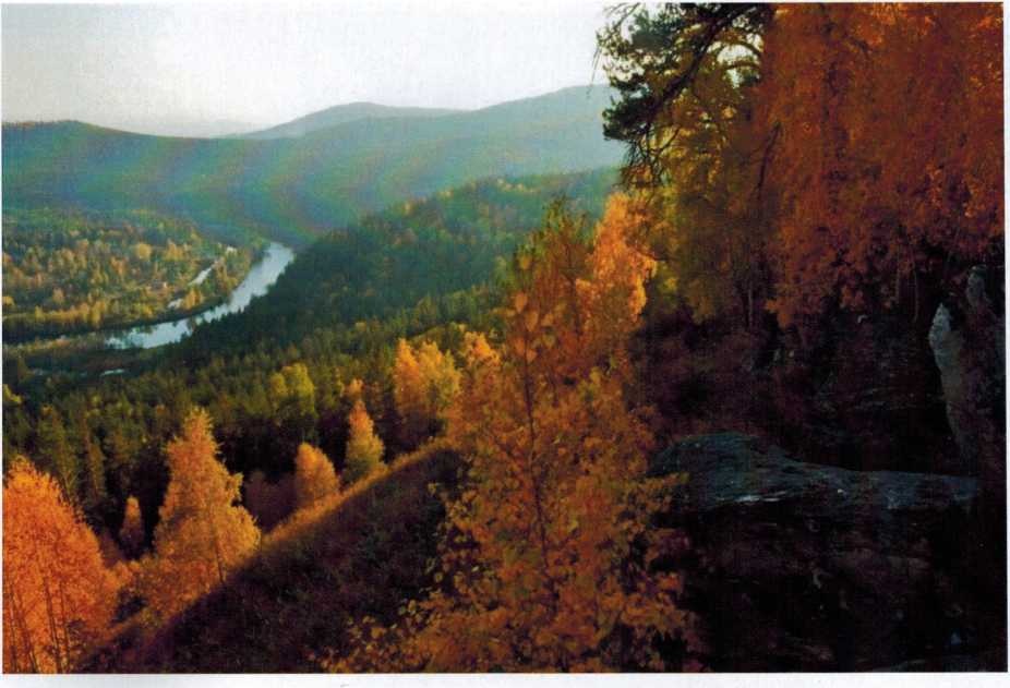 Вид на реку Белую с горы Собановой - Катайка, фото А. В. Борисков