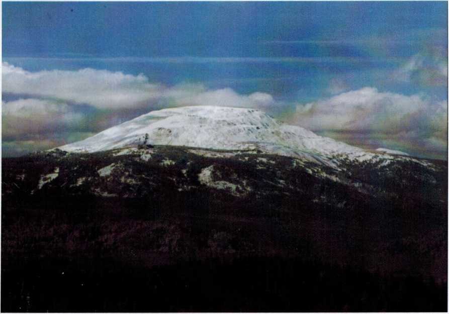 Гора Шикташ далее Куянтау и Ямантау, фото Минина 2013 года