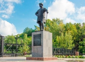 Памятник Ивану Борисовичу Твёрдышеву