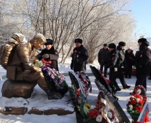 Белорецкие полицейские приняли участие в митинге ко Дню памяти погибших в вооруженном конфликте в Чечне