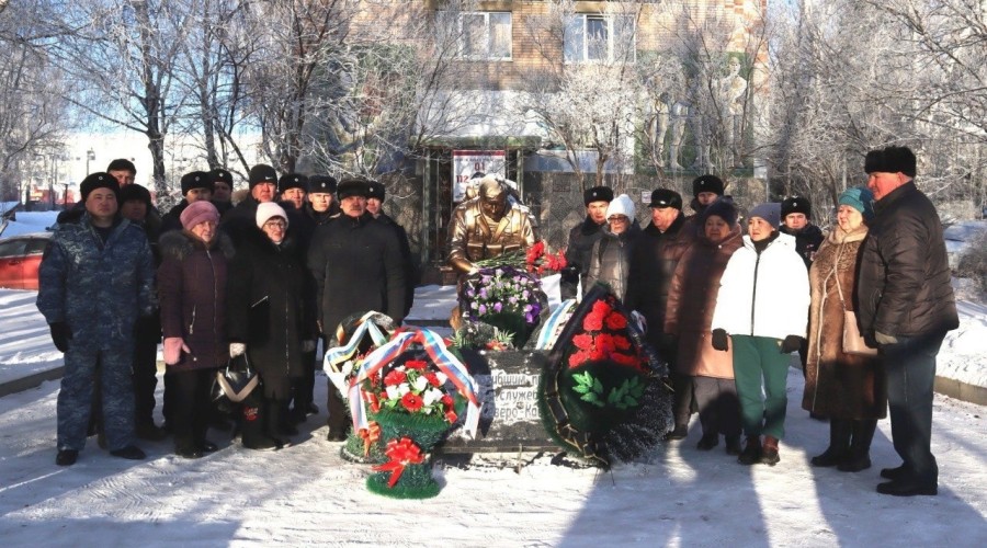 Белорецкие полицейские приняли участие в митинге ко Дню памяти погибших в вооруженном конфликте в Чечне