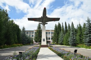 Памятник Летчикам белоречанам