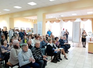 Открытие выставки Ирины Владимировны Аникиной  Заплетая нити