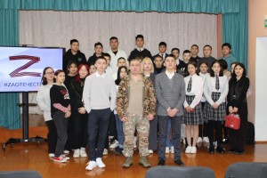 Участник СВО с позывным Самрат встретился с учениками школы с. Инзер