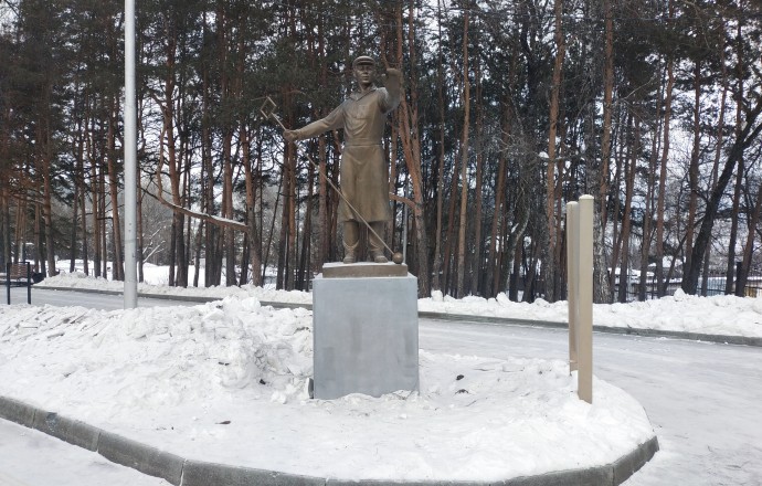 Хаотичное размещение памятников в Белорецке: несоответствие, спешка и недовольство жителей