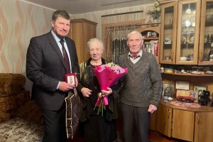 Двум белоречанам вручили медаль «В честь 80-летия полного освобождения Ленинграда от фашистской блокады»