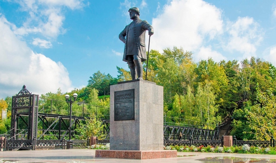 Памятник Ивану Борисовичу Твёрдышеву